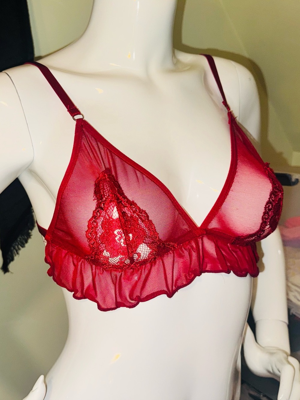 👑 Size Medium Mesh ROMWE Red Sheer Lace Ruffle Bralette